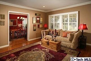 4th image of 322 S Beachwood Dr