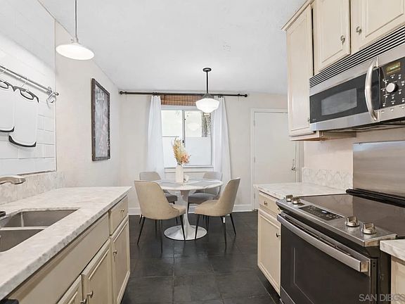 5th image of 4261 49th St APT 3
