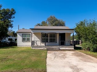 108 S Oak St, Maysville, OK 73057