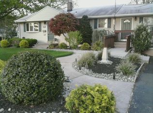 110 Plainfield Ave, Metuchen, NJ 08840