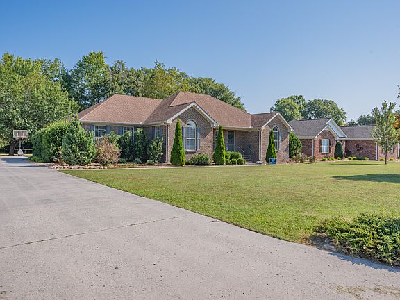 4th image of 82 Regalwood Dr