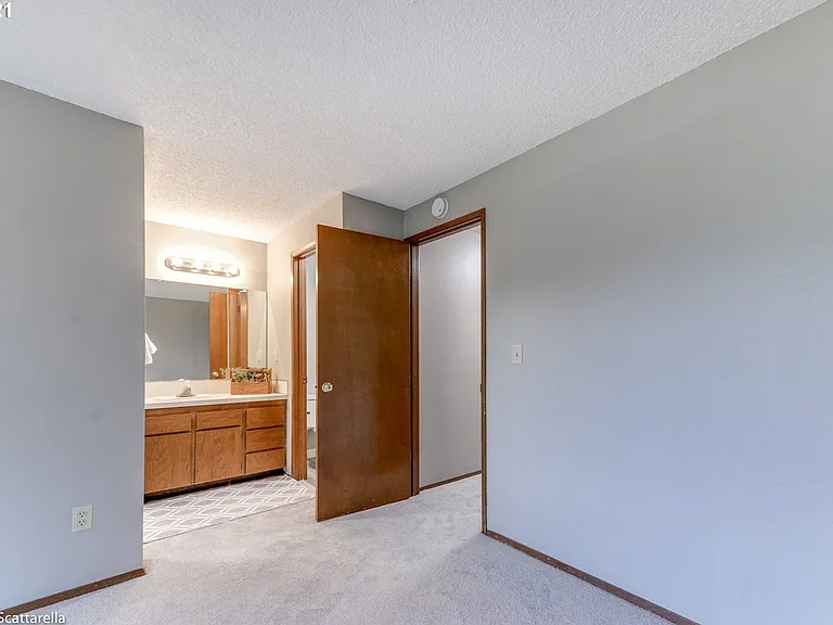 2075 SW Wynwood Ave — Photo 17