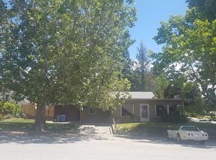 406 N Sanders St, Chelan, WA 98816