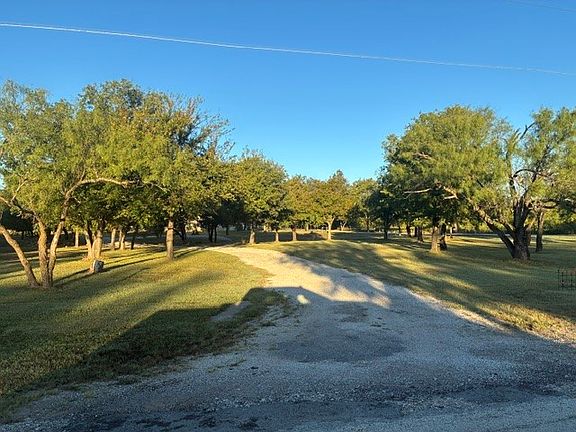 2nd image of 180 County Road 148