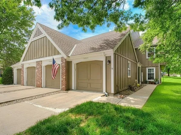 9424 W 122nd St, Overland Park, KS 66213