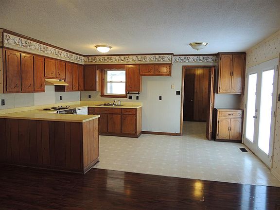 5th image of 828 Northview Cv