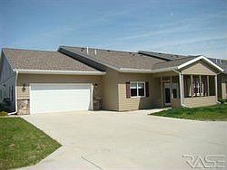 1st image of 303 Honeysuckle Dr
