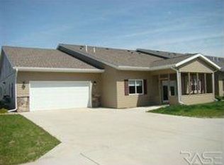 303 Honeysuckle Dr, Harrisburg, SD 57032