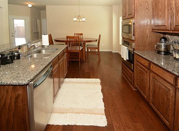 4th image of 1616 Sul Ross Dr