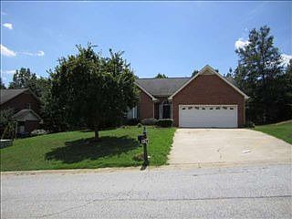 3rd image of 102 Meadowinds Dr