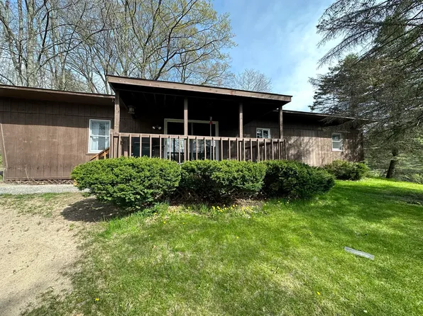 12424 Nickerson Valley Rd, Atlanta, MI 49709