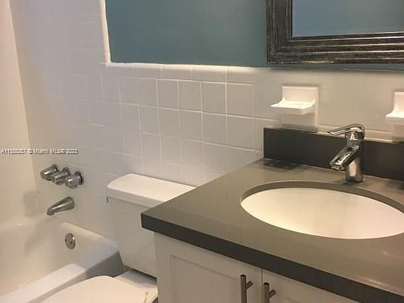 5th image of 158 Ocean Dr APT 206