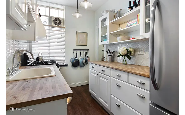 Sold by Douglas Elliman | media 12