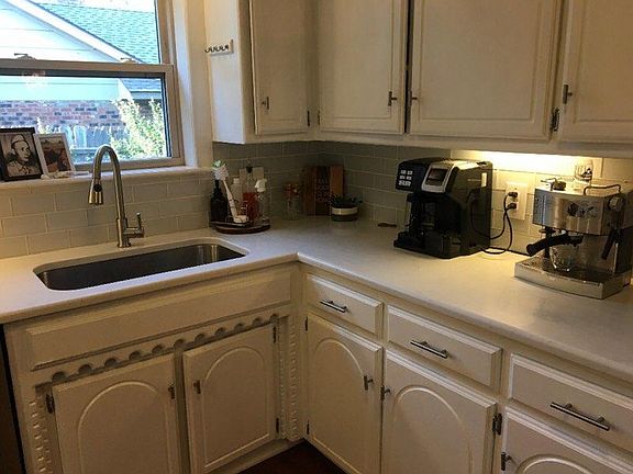 5th image of 3600 Patterson Dr