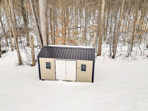 4th image of 50 Sherwood Ln