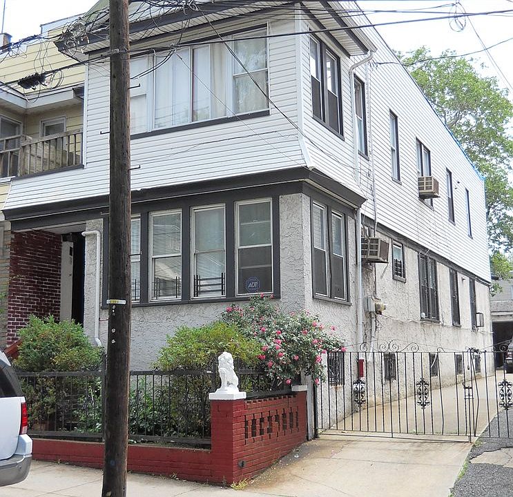 2nd image of 16 Crosby Ave