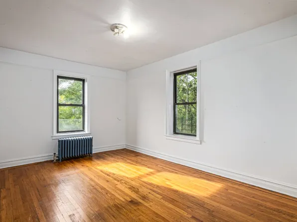 83-10 35th Avenue image 10 of 17