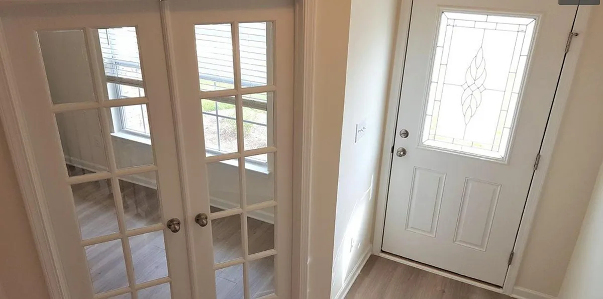 Building Photo - 616 Rose Mallow Dr