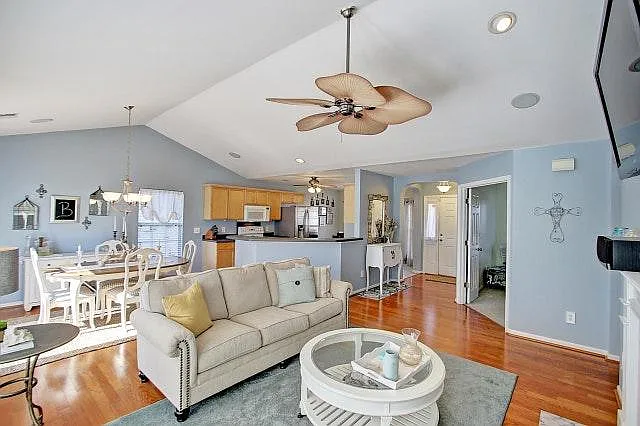 Living Room 3