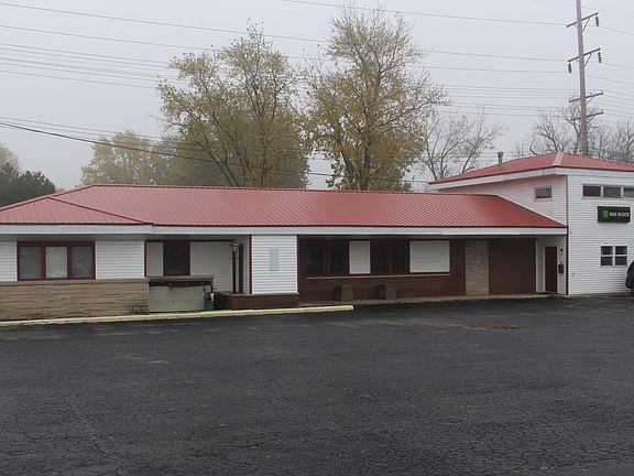 3rd image of 247 N Railroad Ave