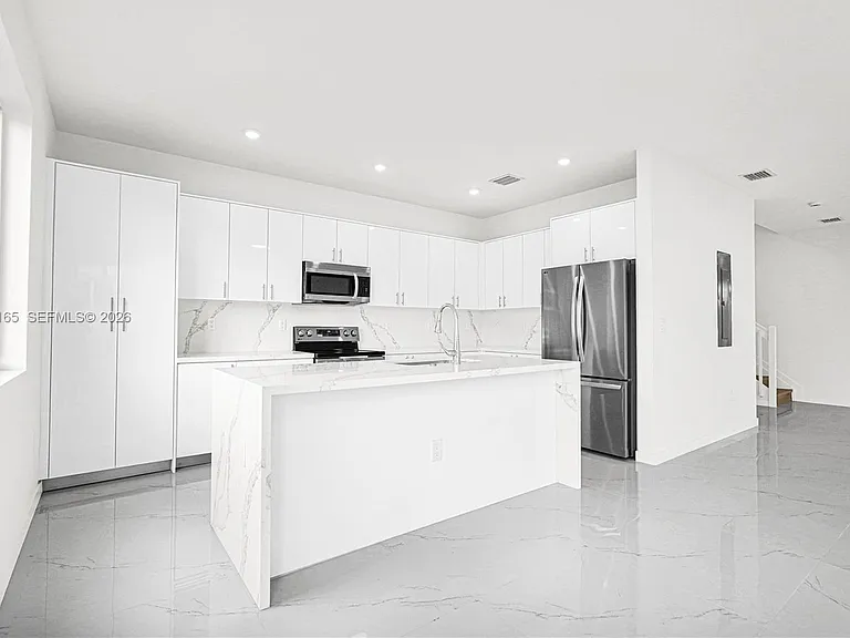 22555 SW 125th Ave #13A — Photo 9
