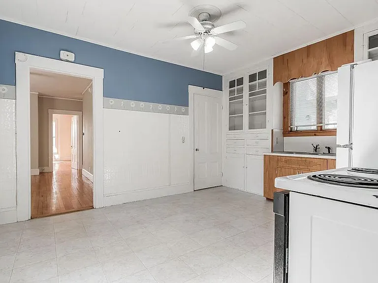 24 Lamb St #1 — Photo 10