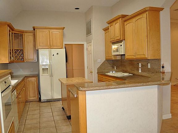 2nd image of 3815 Tripoli Dr