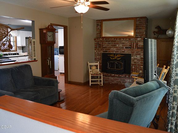 5th image of 1258 Circle Dr