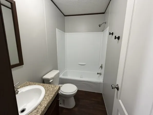 100 Parma Ct, Sanger, TX