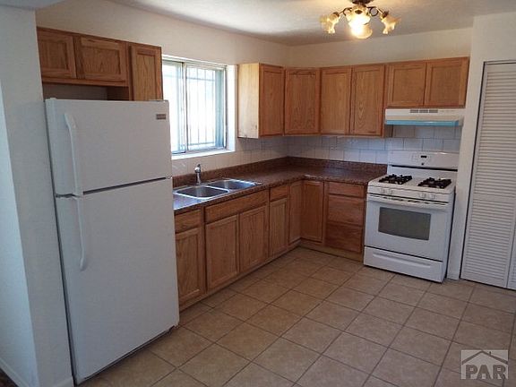 2nd image of 1220 E 6th St