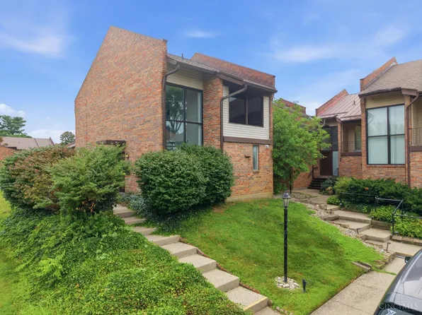 35 Stillmeadow Dr, Cincinnati, OH 45245