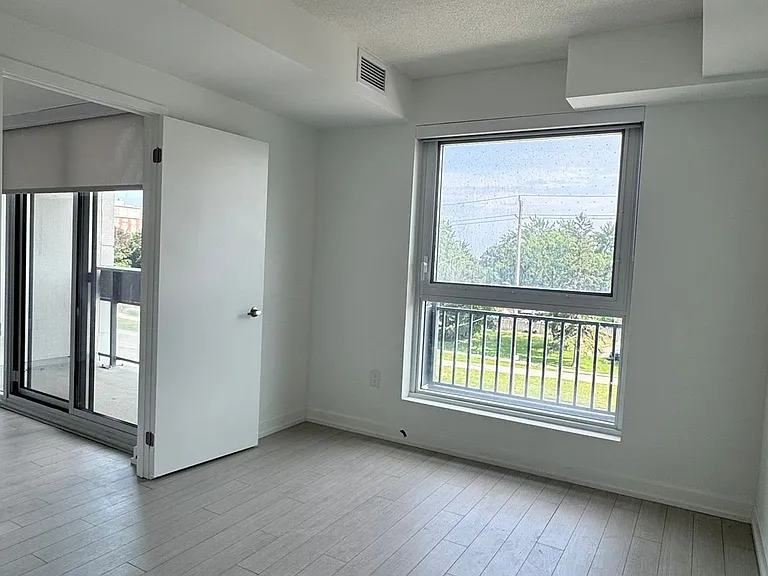 4010 Eglinton Ave W #417 — Photo 23