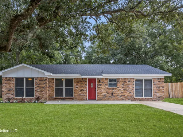 7520 Marathon Dr, Biloxi, MS 39532