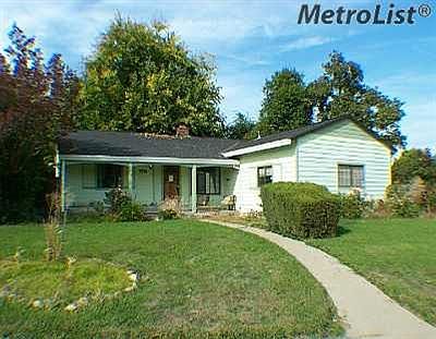 1st image of 7530 Parkway