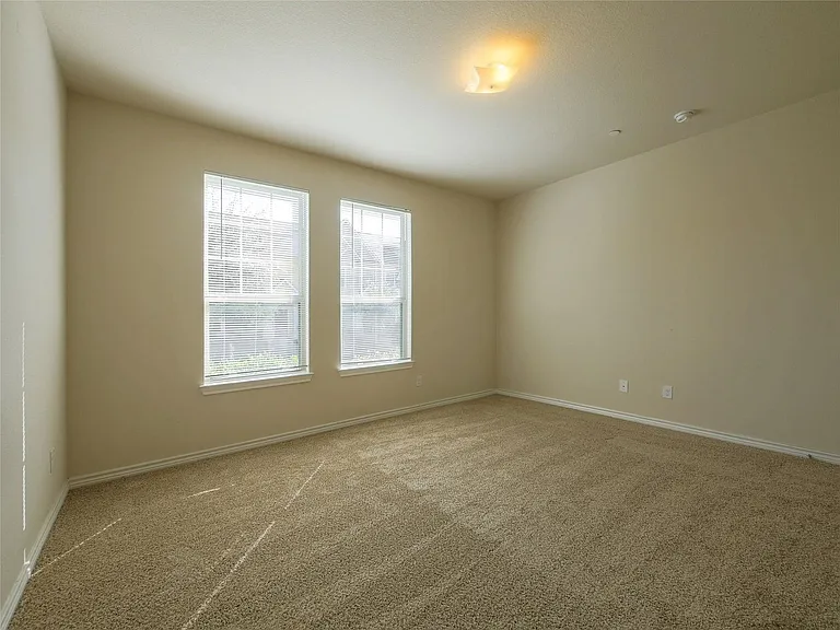 5409 Dolores Pl — Photo 14