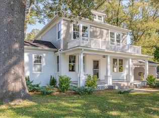 4000 Kings Gate Rd, Chester, VA 23831