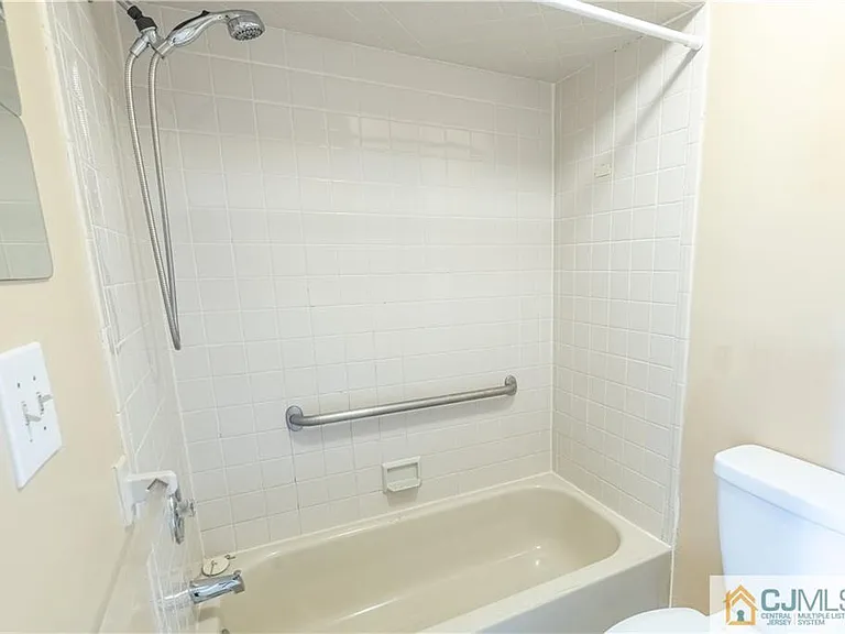 336 Cozzens Ct — Photo 37