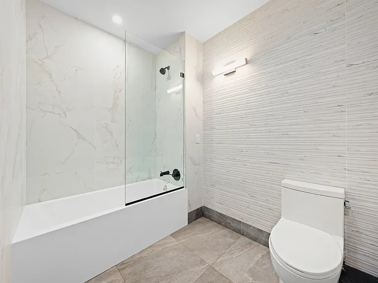 343 Himrod St #585 — Photo 8