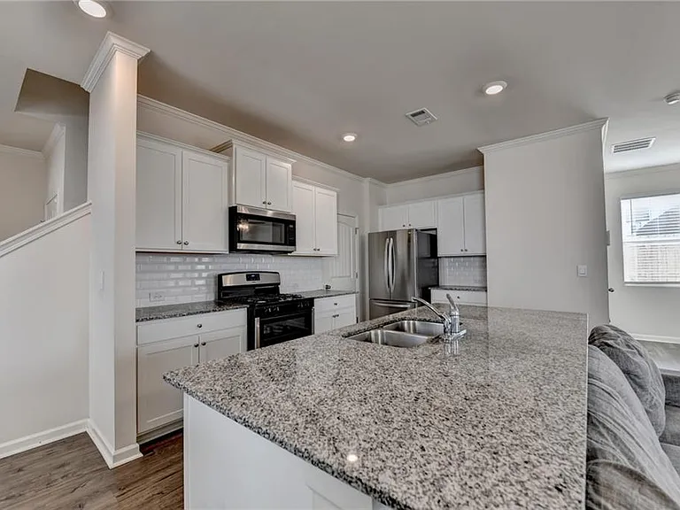 31 Valleywood Ct — Photo 8
