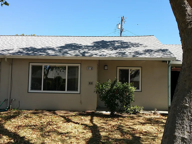 618 Utah St — Photo 1