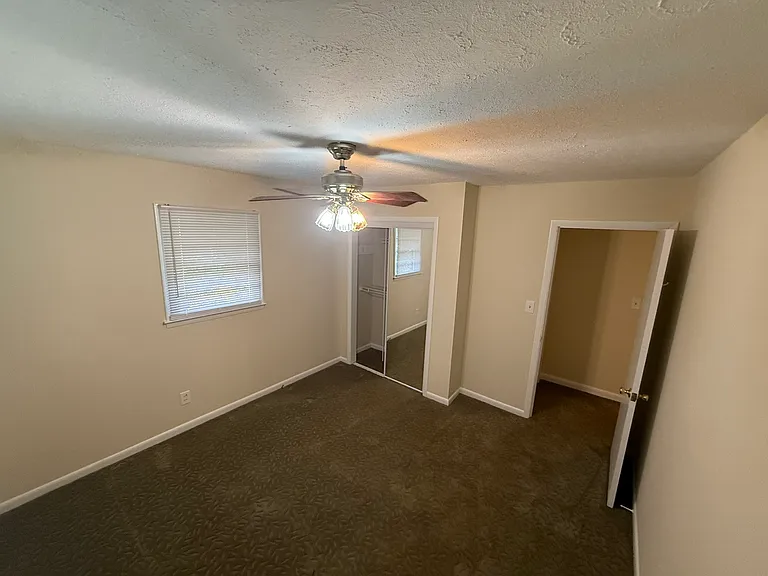 6063 Pine Terrace Dr — Photo 20