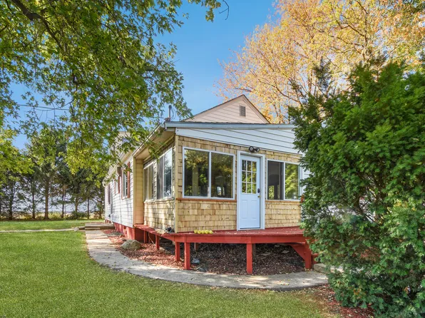 2301 E County Road 1350 N, Newman, IL 61942