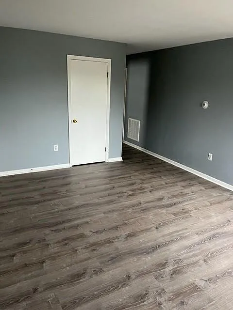 3 bed, 2000 sqft, $1,400 — Photo 3