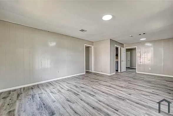 5962 Willow Glen Dr — Photo 4