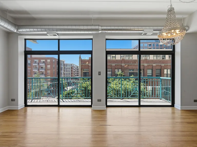 920 W Madison St #B4 — Photo 15