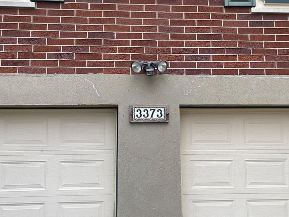 2nd image of 3373 Palmhill Ln
