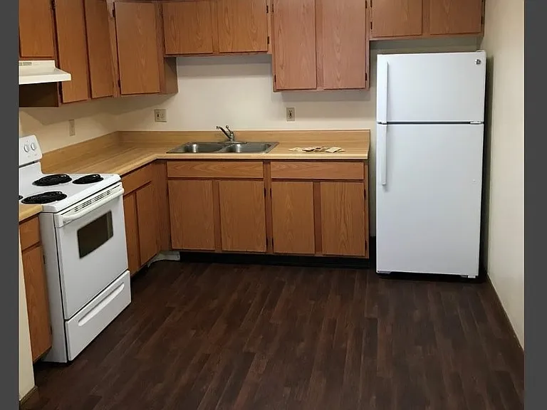 145 Lincoln St #145 — Photo 2