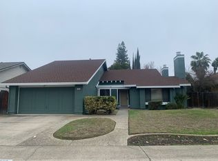 1960 Klamath River Dr, Rancho Cordova, CA 95670