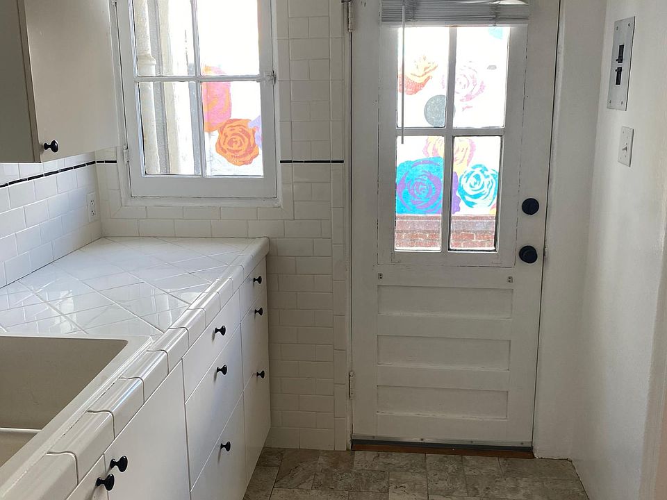 Kitchen door to outside