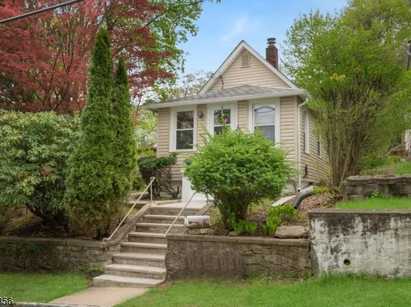 188 W Chrystal St, Dover Town, NJ 07801